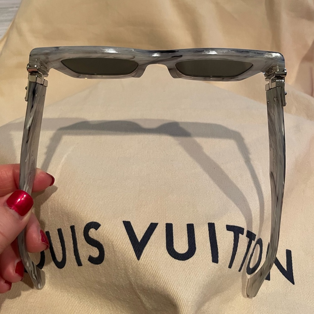Luis Vuitton “Charleston” Mens Mirrored Sunglasses - Picture 13 of 14